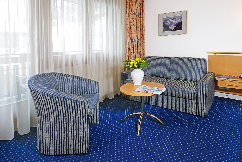 采尔马特 Alpenrose酒店 客房 照片